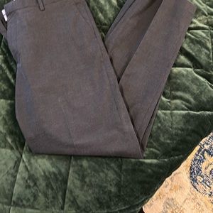 Like new, dark gray flat front casual pants with subtle pattern. Sz 38/32
